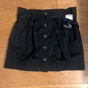 CUTE BUTTON UP SKIRT